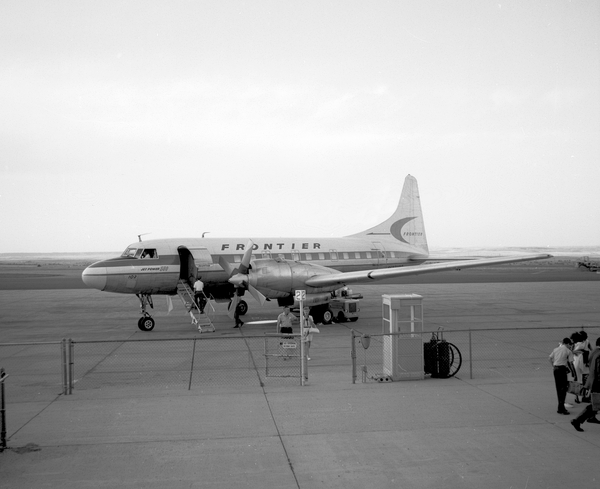 Frontier Airlines Convair 580  N73102