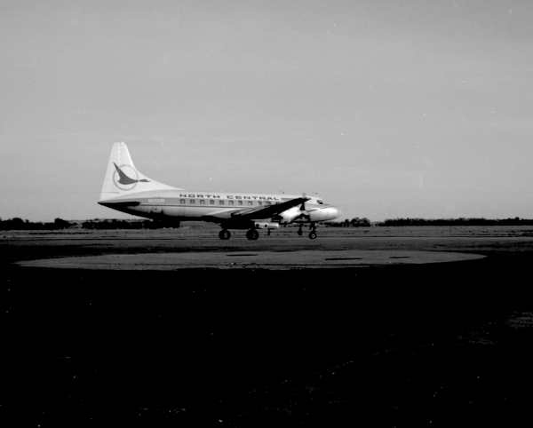 North Central Airlines Convair 580  N2729R
