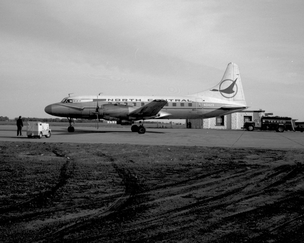 North Central Airlines Convair 580  N3423