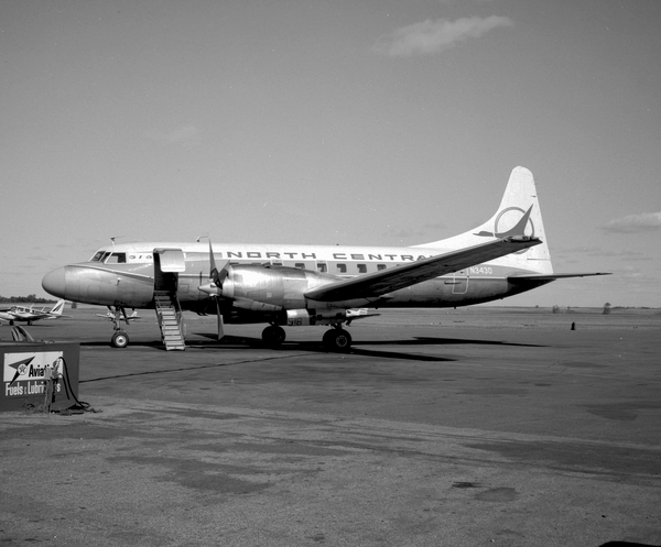 North Central Airlines Convair 580  N3430