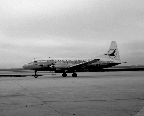 North Central Airlines Convair 580  N7517U