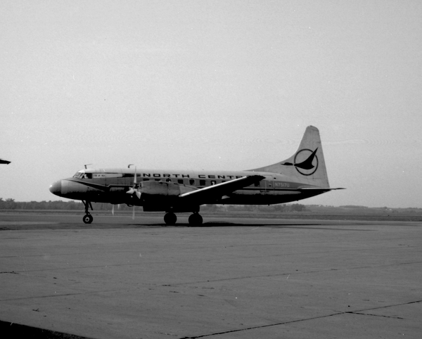 North Central Airlines Convair 580  N7517U