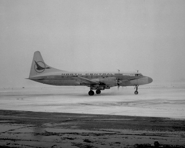 North Central Airlines Convair 580  N7743U