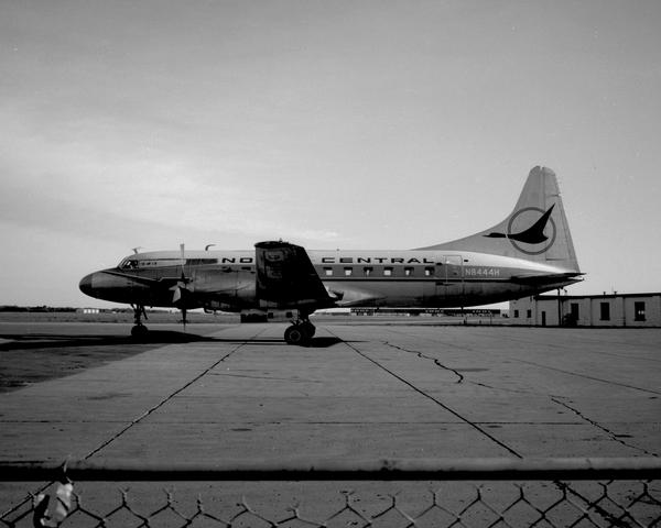 North Central Airlines Convair 580  N8444H