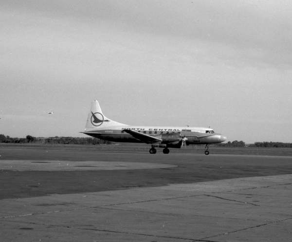 North Central Airlines Convair 580  N90852