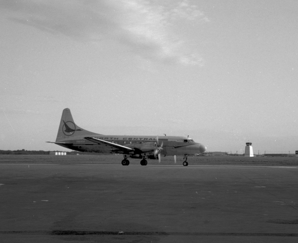 North Central Airlines Convair 580  N90858