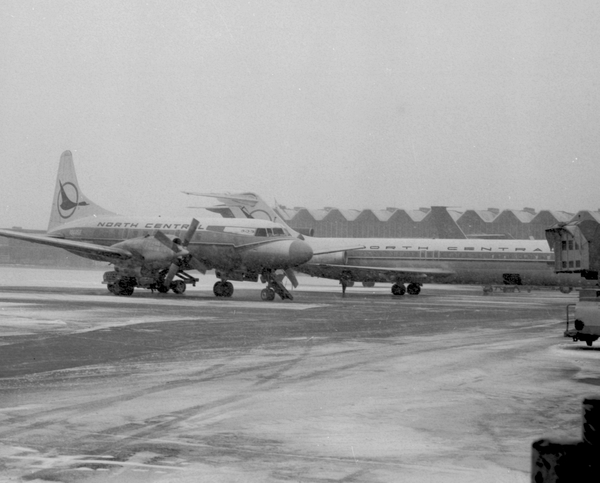 North Central Airlines Convair 580  N90858