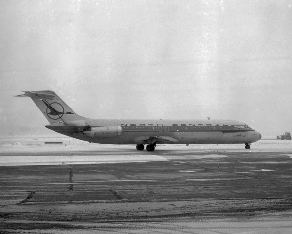 North Central Airlines Douglas DC-9-31  N960N