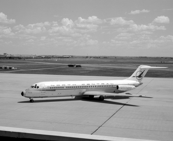 North Central Airlines Douglas DC-9-31  N964N