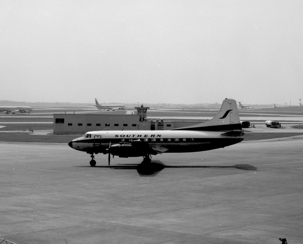 Southern Airways Martin 404  N257S