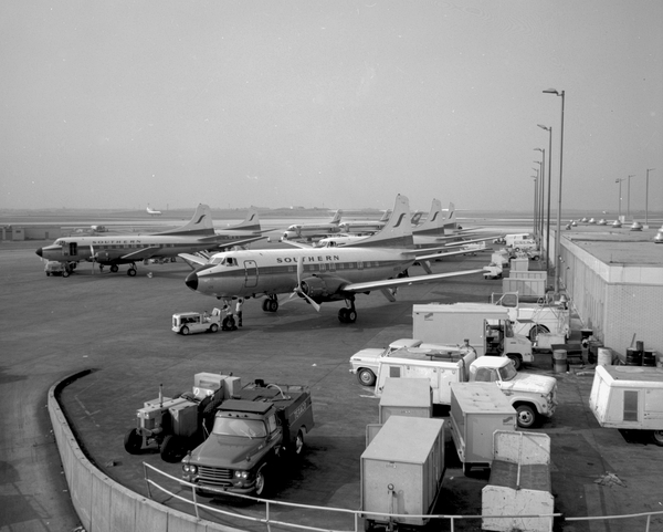 Southern Airways Martin 404  N587S