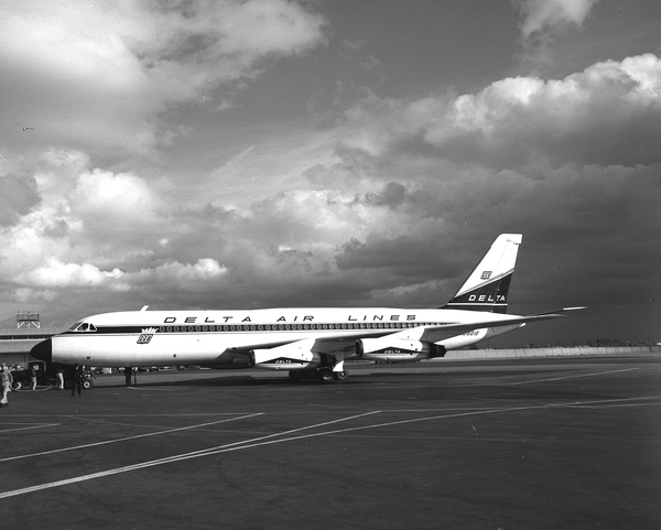 Delta Air Lines Convair -880  N8801E