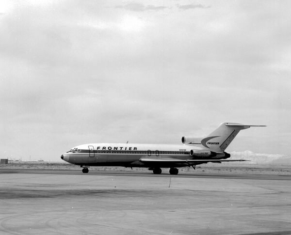 Frontier Airlines Boeing 727-191  N7272F