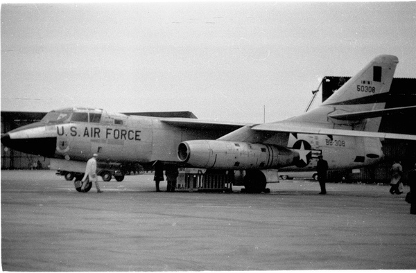 USAF Douglas RB-66C DESTROYER 55-308