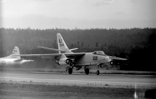 USN Douglas A3D-2 Skywarrior -138946