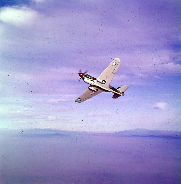  Curtiss P-40E  N1207V