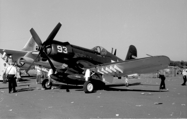  Vought F4U-7  N693M