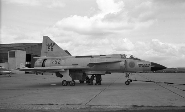 Swedish AF SAAB J-37 Viggen 