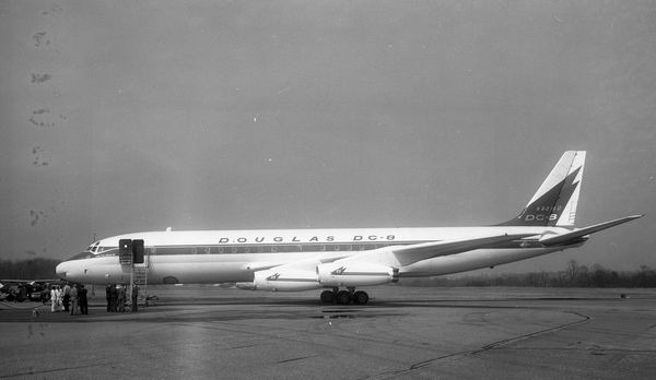 Douglas Aircraft Co. Douglas DC-8-21  N8016D