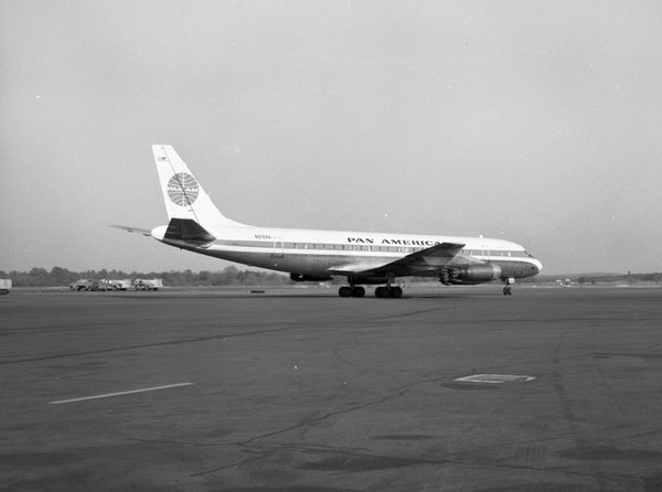 Pan American Douglas DC-8-32  N818PA