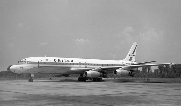 United Douglas DC-8-21  N8002U