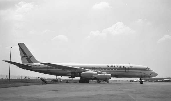 United Douglas DC-8-21  N8002U