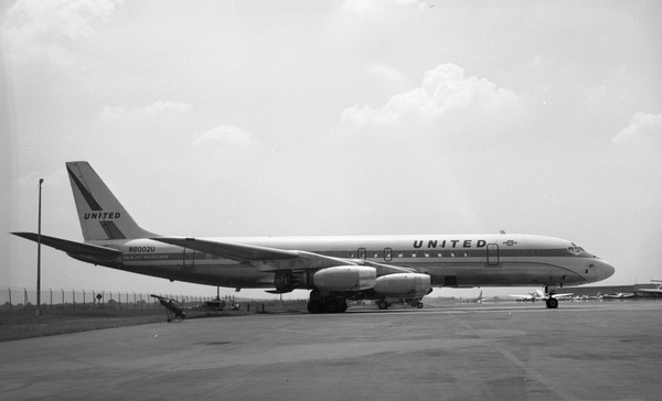United Douglas DC-8-21  N8002U