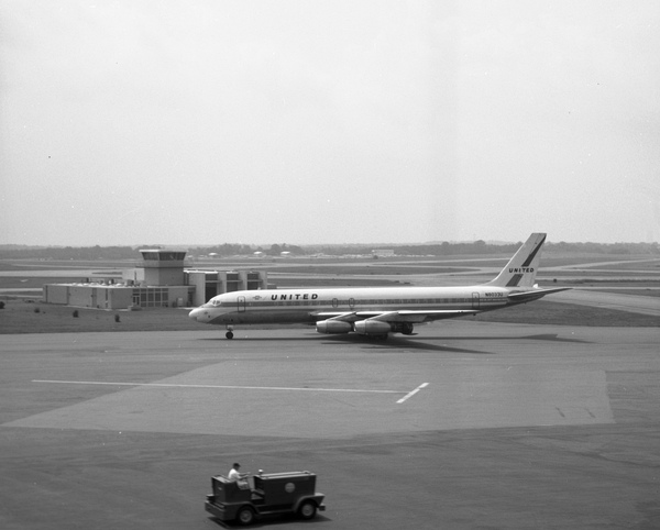 United Douglas DC-8-21  N8033U