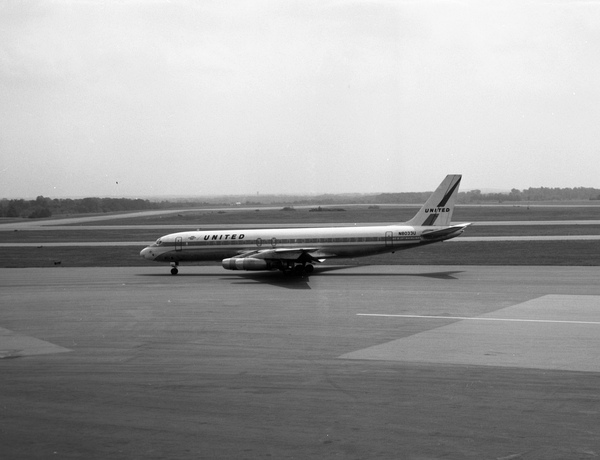 United Douglas DC-8-21  N8033U