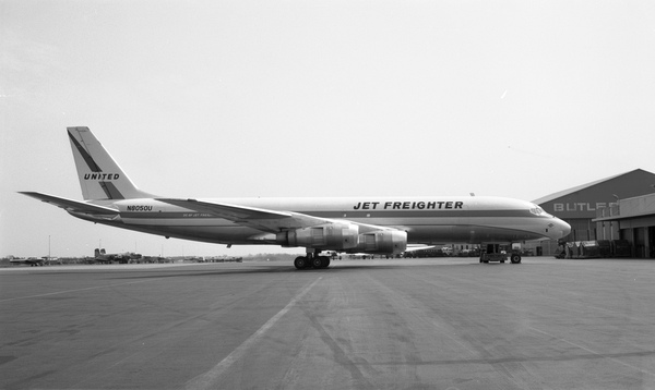 United Douglas DC-8-54F  N8050U