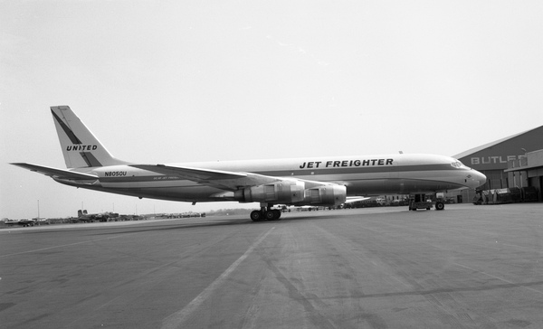 United Douglas DC-8-54F  N8050U