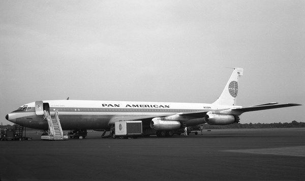 Pan American Boeing 707-321  N725PA