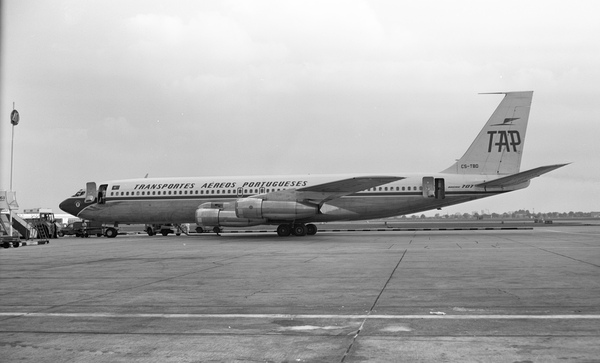 T.A.P. Portugal Boeing 707-382B  CS-YBD