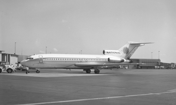 National Boeing 727-35  N4615