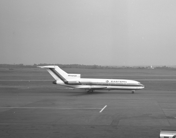 Eastern Boeing 727-25  N8127N