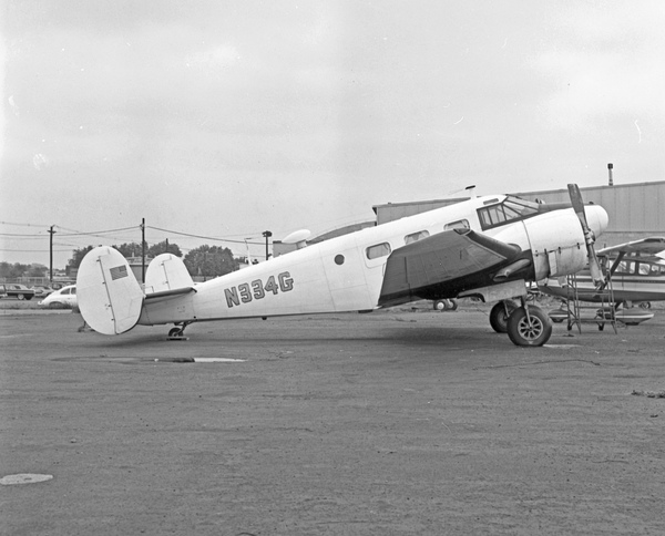  Beechcraft C18S Twin Beech N334G