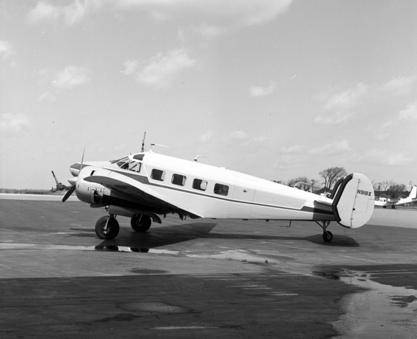  Beechcraft E18S Twin Beech N918X