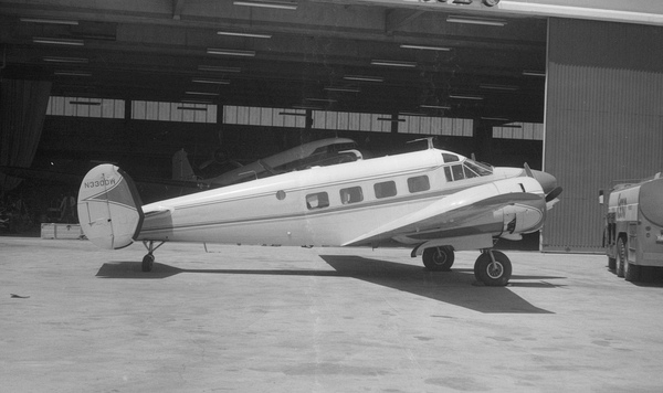  Beechcraft E18S Twin Beech N330DN