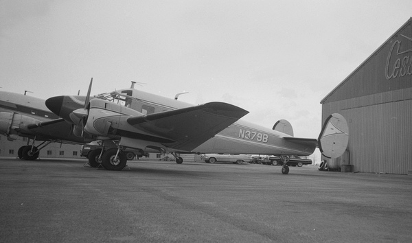  Beechcraft E18S Twin Beech N379N