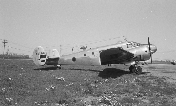  Beechcraft 3-N  CF-URS