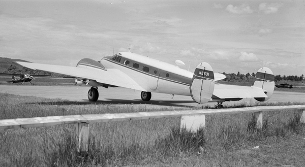  Beechcraft C18S Twin Beech N2631