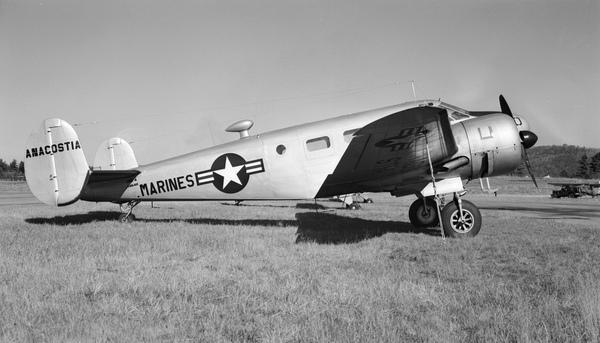 USMC Beechcraft JRB-4  44640
