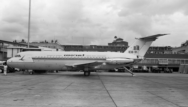 TAROM British Aircraft Corp (BAC) 1-11/424EU  YR-BCB