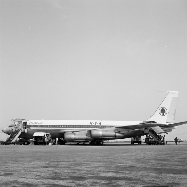 ETHEOPIAN-M.E.A. Boeing 720-060B  ET-AAH