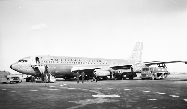 American Airlines Boeing 707-123B  N7511A