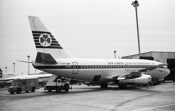 AER LINGUS Boeing 737-248  AI-ASH