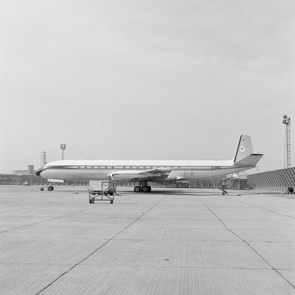  De Havilland  DH-106 Comet 4 G-APDC