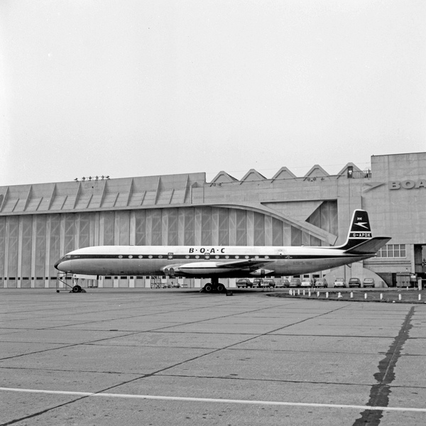 BOAC De Havilland  DH-106 Comet 4 G-APDK