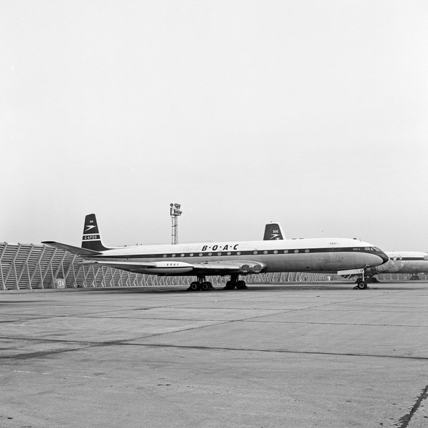 BOAC De Havilland  DH-106 Comet 4 G-ARDO