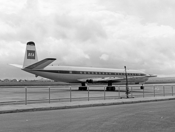 B.E.A. De Havilland  DH-106 Comet 4B G-APMD